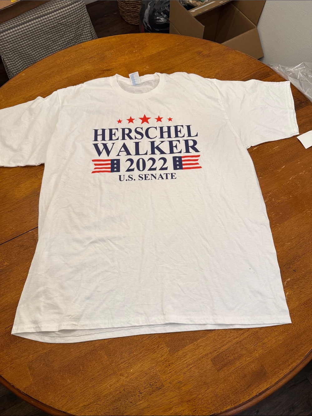 Port and Company White Short-Sleeve Graphic Tee with Red and Blue Print xxl
